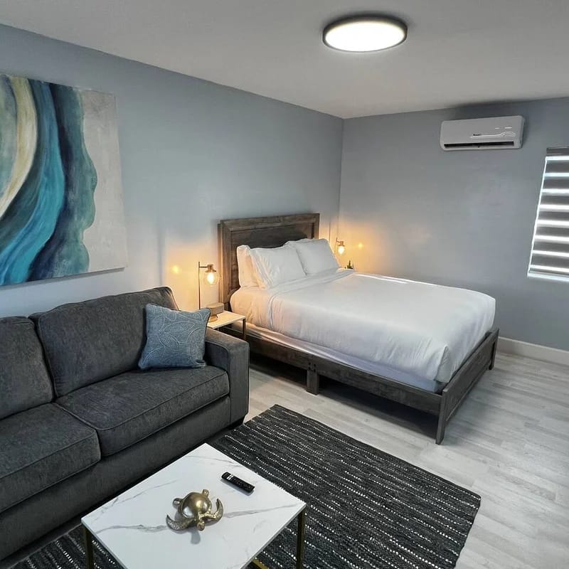 Stylish Beachside Boutique Hotel- by Oceano Suites